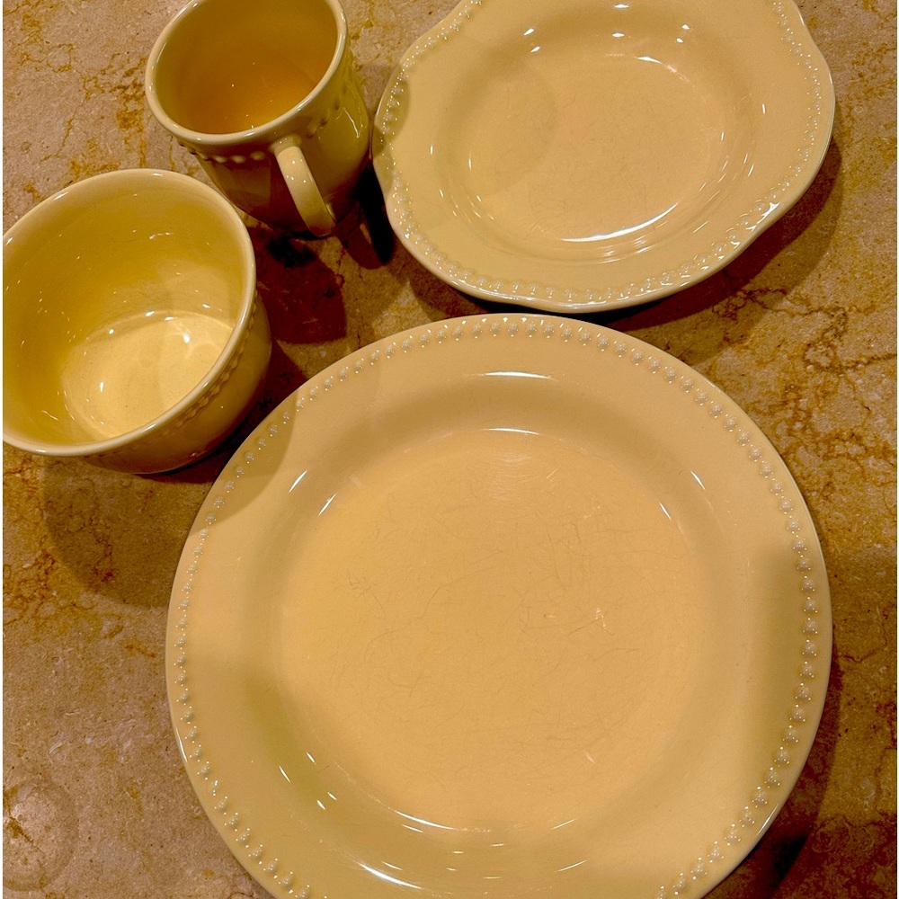 Pottery Barn Emma Beaded Stoneware Set serving 4 Dinner,salad, cereal & mug